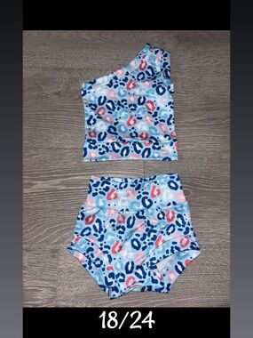 One-Shoulder Kids Bikini Set in Light Blue Leopard Print
